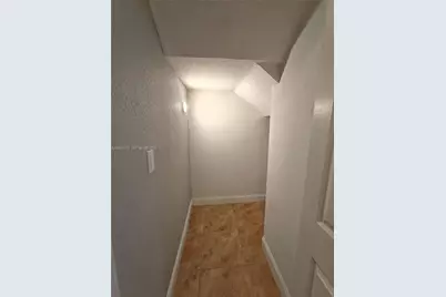 17866 NW 74th Ct, Hialeah, FL 33015 - Photo 38