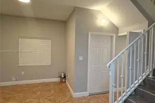 17866 NW 74th Ct, Hialeah, FL 33015 - Photo 12