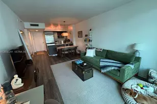 55 SE 6th St, Miami, FL 33131 - Photo 8