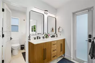 930 Stillwater Dr, Miami Beach, FL 33141 - Photo 20