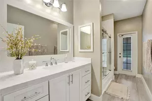 8269 NW 40th Ct, Coral Springs, FL 33065 - Photo 14