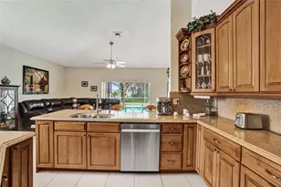 8269 NW 40th Ct, Coral Springs, FL 33065 - Photo 8