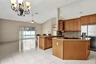 8269 NW 40th Ct, Coral Springs, FL 33065 - Photo 14