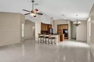 8269 NW 40th Ct, Coral Springs, FL 33065 - Photo 10