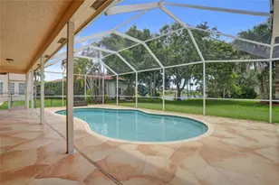 8269 NW 40th Ct, Coral Springs, FL 33065 - Photo 2