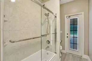 8269 NW 40th Ct, Coral Springs, FL 33065 - Photo 24