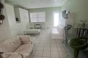 851 Meridian Ave, Miami Beach, FL 33139 - Photo 2