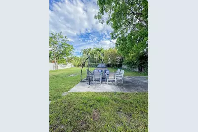2740 Dewey St, Hollywood, FL 33020 - Photo 20