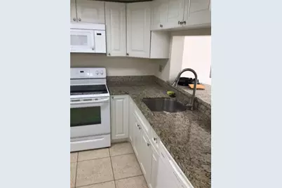 10975 SW 107th St #302, Miami, FL 33176 - Photo 2