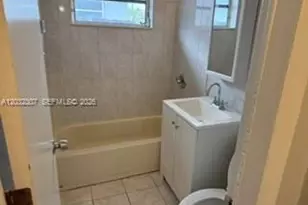 7601 Venetian St, Miramar, FL 33023 - Photo 12