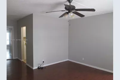 2250 NE 66th St #1521, Fort Lauderdale, FL 33308 - Photo 2
