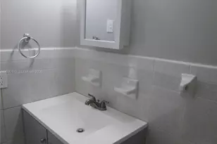 2250 NE 66th St, Fort Lauderdale, FL 33308 - Photo 12