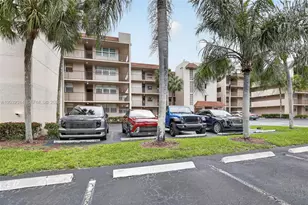 1911 Sabal Palm Dr, Davie, FL 33324 - Photo 52