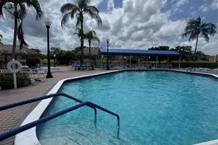 9241 Sunrise Lakes Blvd, Sunrise, FL 33322 - Photo 16