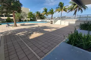7545 E Treasure Dr, North Bay Village, FL 33141 - Photo 42