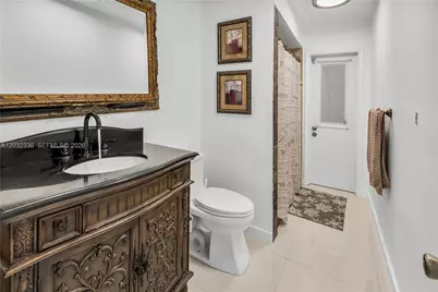 1701 NW 106th Ave, Pembroke Pines, FL 33026 - Photo 16