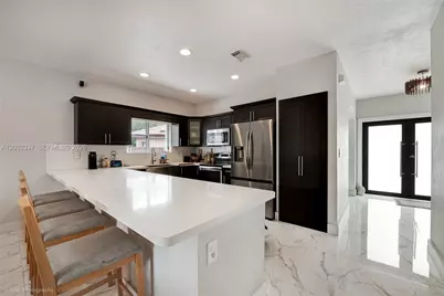 4147 NE 30th St, Homestead, FL 33033 - Photo 4