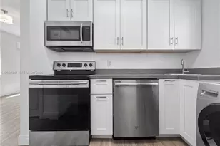 350 Minorca Ave, Coral Gables, FL 33134 - Photo 2