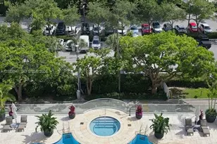 300 South Pointe Dr, Miami Beach, FL 33139 - Photo 26