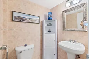 3675 N Country Club Dr, Aventura, FL 33180 - Photo 18