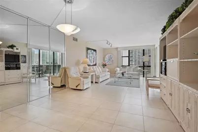 3625 N Country Club Dr #603, Aventura, FL 33180 - Photo 8