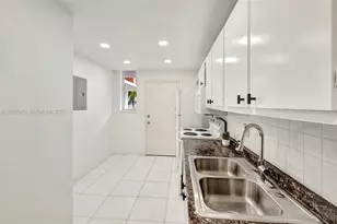 3660 NE 166th St, North Miami Beach, FL 33160 - Photo 8