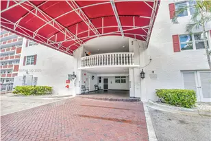 3660 NE 166th St, North Miami Beach, FL 33160 - Photo 22