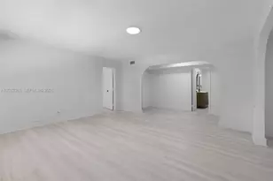 2475 NE 137th St, North Miami Beach, FL 33181 - Photo 4