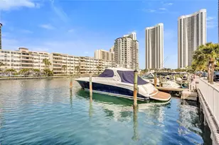 500 Bayview Dr, Sunny Isles Beach, FL 33160 - Photo 32