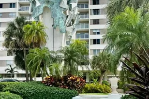 500 Bayview Dr, Sunny Isles Beach, FL 33160 - Photo 34