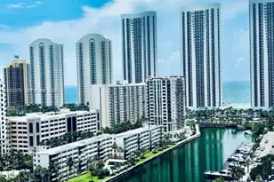 500 Bayview Dr, Sunny Isles Beach, FL 33160 - Photo 26