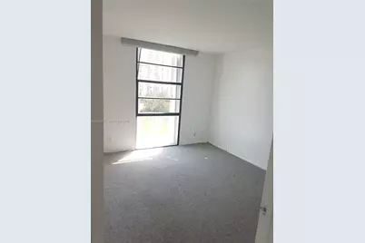 3475 N Country Club Dr #805, Aventura, FL 33180 - Photo 4