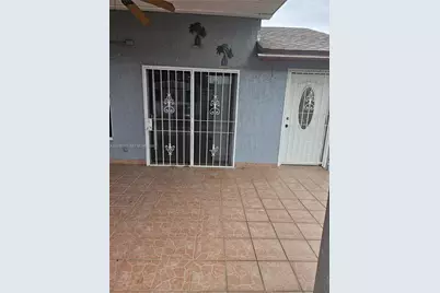 9890 NW 80th Pl #2122, Hialeah Gardens, FL 33016 - Photo 1