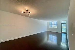 19390 Collins Ave, Sunny Isles Beach, FL 33160 - Photo 10