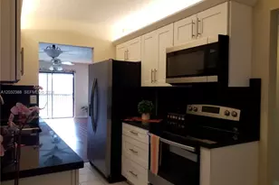9982 Nob Hill Ct, Sunrise, FL 33351 - Photo 6
