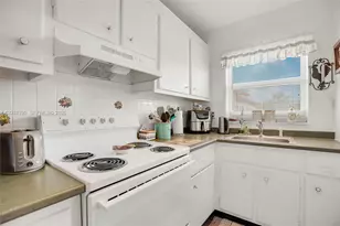 5300 Washington St, Hollywood, FL 33021 - Photo 10
