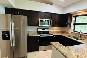 20 NE 20th Ave, Cape Coral, FL 33909 - Photo 2