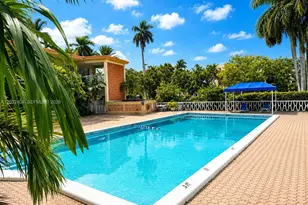 26 Diplomat Parkway, Hallandale Beach, FL 33009 - Photo 12
