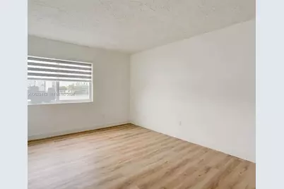 5501 NW 7th St #E408, Miami, FL 33126 - Photo 12