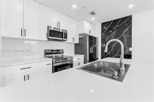 2600 NW 108th St, Miami, FL 33167 - Photo 14