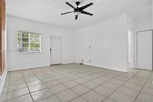 4902 Washington St, Hollywood, FL 33021 - Photo 4