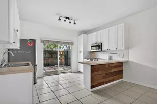 4902 Washington St, Hollywood, FL 33021 - Photo 1