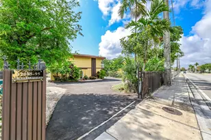 12085 W Dixie Hwy, Biscayne Park, FL 33161 - Photo 8