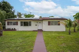 701 NW 176th Terrace, Miami Gardens, FL 33169 - Photo 4