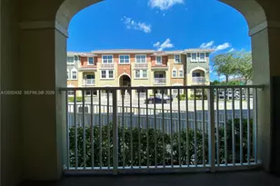 8800 NW 107 Ct, Doral, FL 33178 - Photo 10