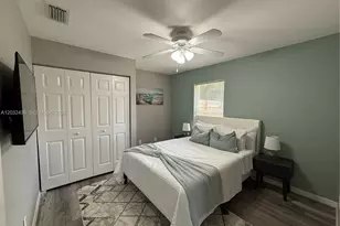 389 NE Surfside Ave, Port Saint Lucie, FL 34983 - Photo 16