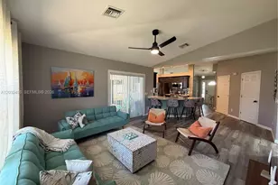 389 NE Surfside Ave, Port Saint Lucie, FL 34983 - Photo 10