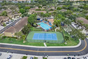 223 SW 120th Ave, Pembroke Pines, FL 33025 - Photo 38