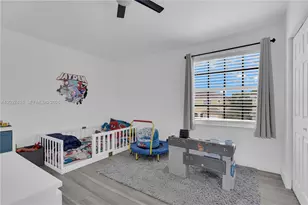 223 SW 120th Ave, Pembroke Pines, FL 33025 - Photo 20