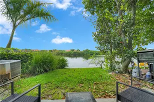223 SW 120th Ave, Pembroke Pines, FL 33025 - Photo 26